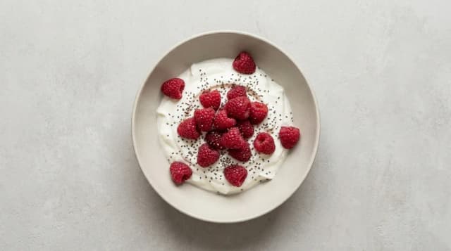 Skyr z malinami